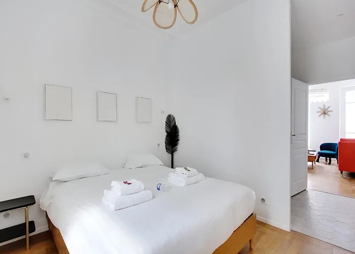 1 Bdr 2 P - Parc Monceau Апартаменты *