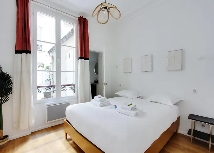 Апартаменты 1 Bdr 2 P - Parc Monceau Париж